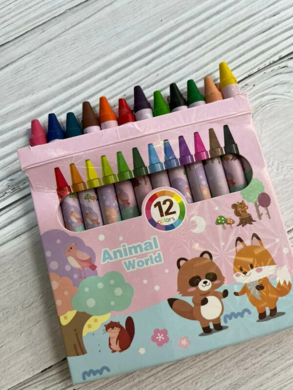 Animal World Theme Wax Crayons Set for Kids – 12 Shades (Multicolor)